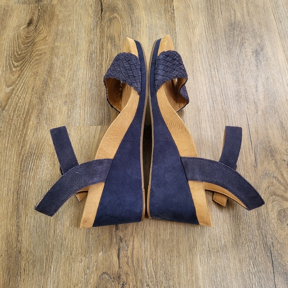 Lucky Brand Kennette Blue Suede Wedge Heels Sandals Size 9W Wide Ankle Strap - Picture 7 of 10